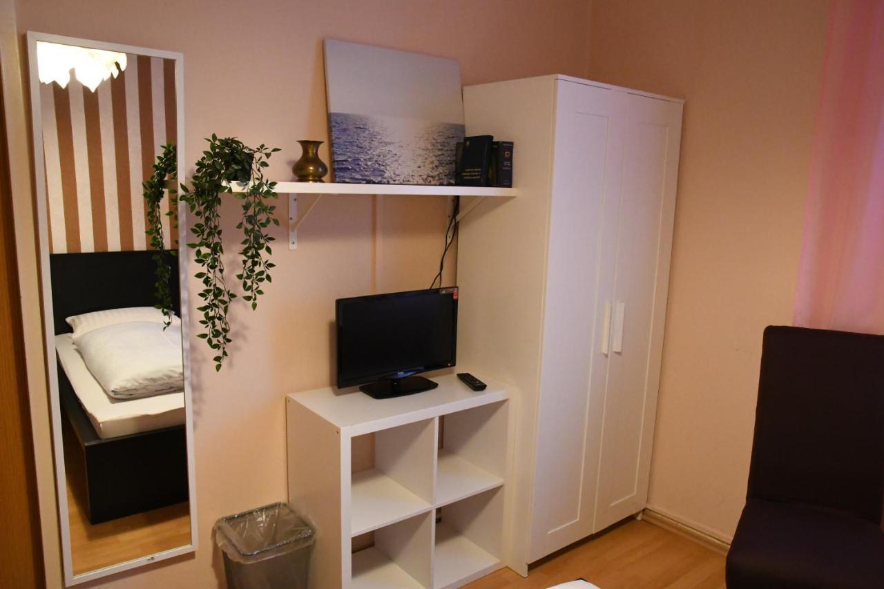 Hotel-Pension Charlottenburg Берлин Екстериор снимка