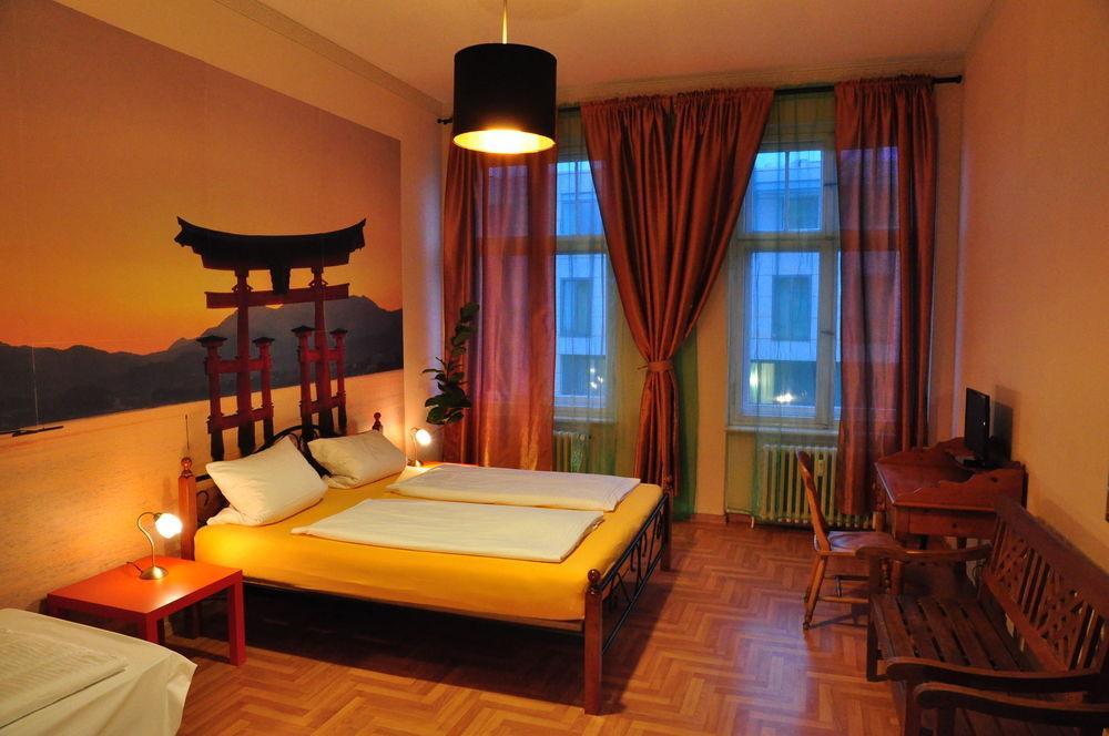 Hotel-Pension Charlottenburg Берлин Екстериор снимка