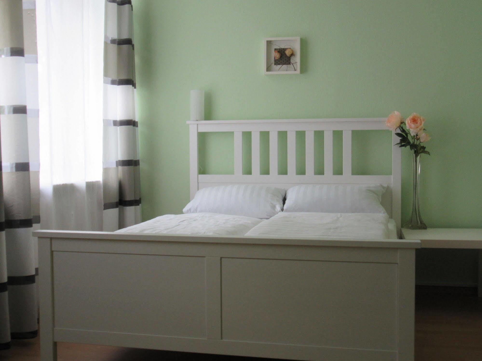 Hotel-Pension Charlottenburg Берлин Екстериор снимка